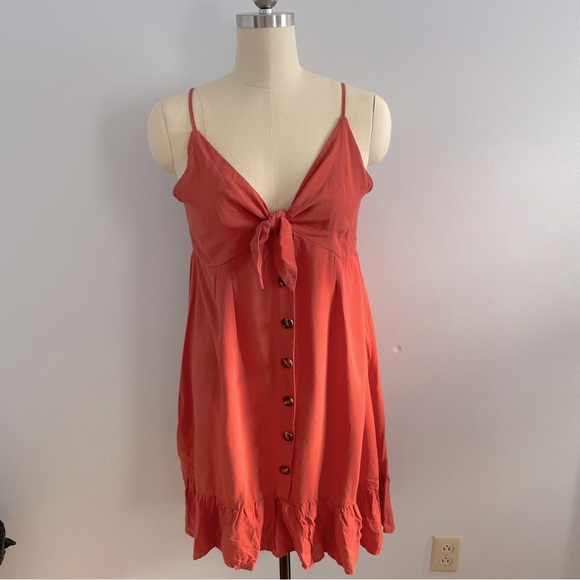 BloomChic Tie Front Button Down Dress- Red-Size 12- NWOT - Picture 1 of 6